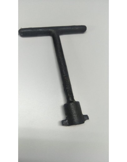 KEY FOR KUMBAHAN MANHOLE COVER